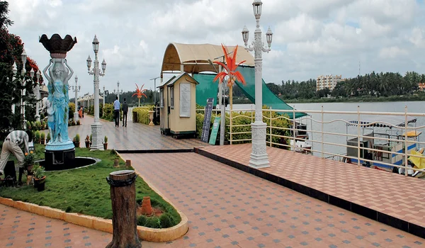 Featured Image of Lumbini Gardens